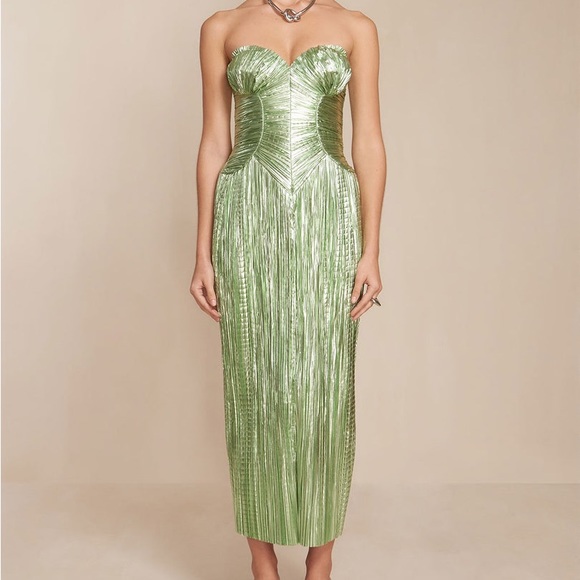 ashika gown - Picture 1 of 1